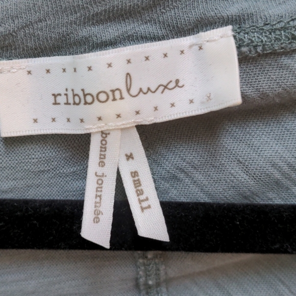 Ribbon Luxe Dolman Sleeve Tee - Picture 2 of 4